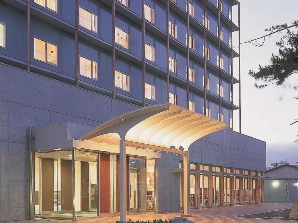 Ou Hotel Йонаґо Екстер'єр фото